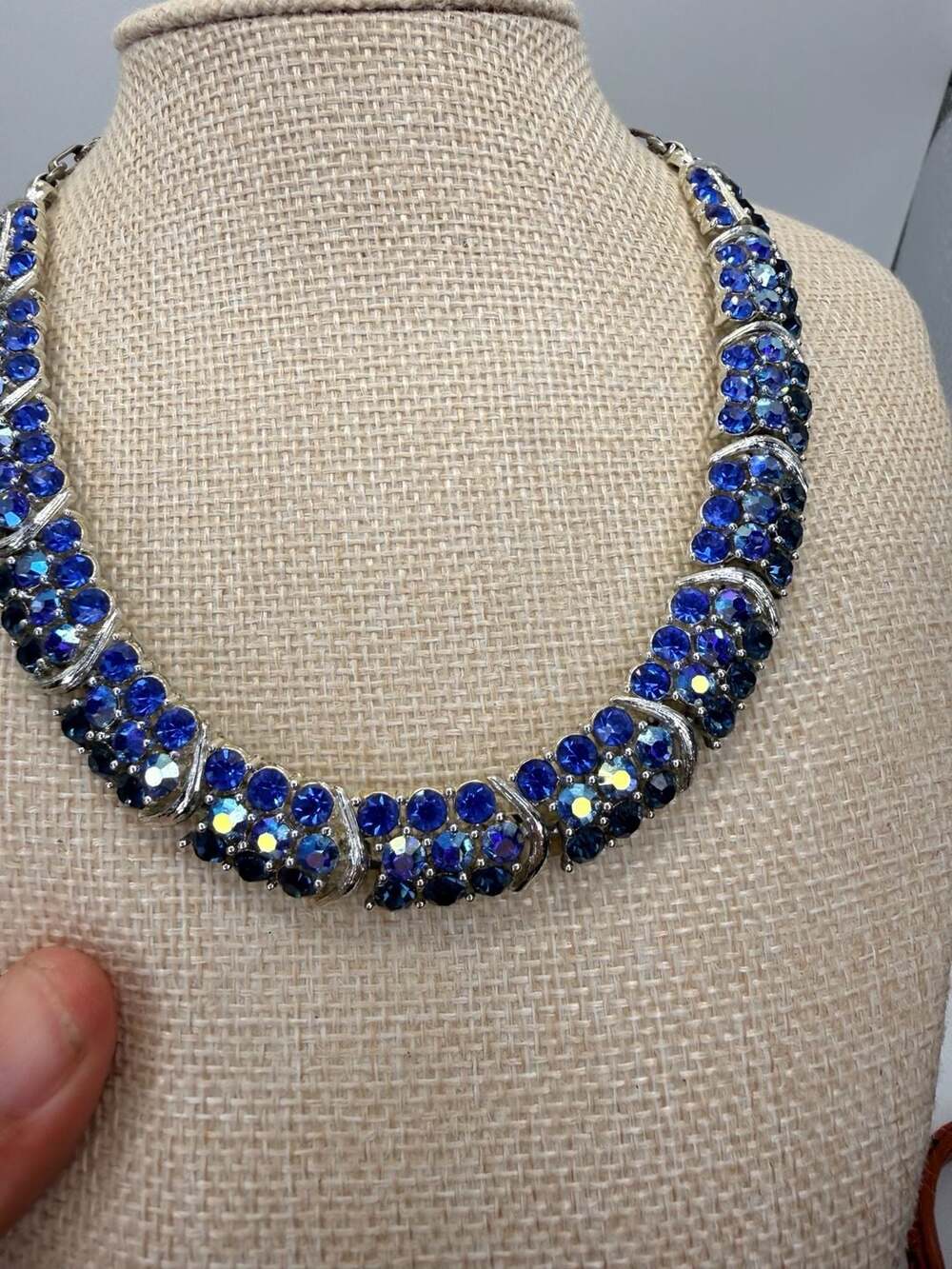 Lisner Blue Rhinestone Necklace Size 16 Inch